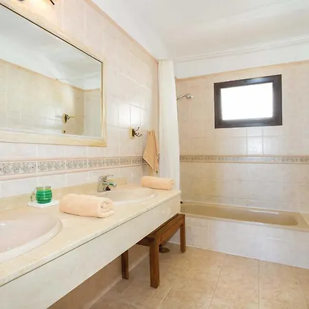 Villa Playa Honda Sleeps 8 Pool Wifi