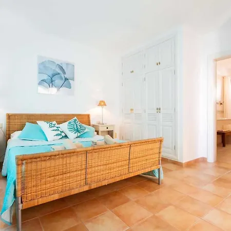Villa Playa Honda Sleeps 8 Pool Wifi
